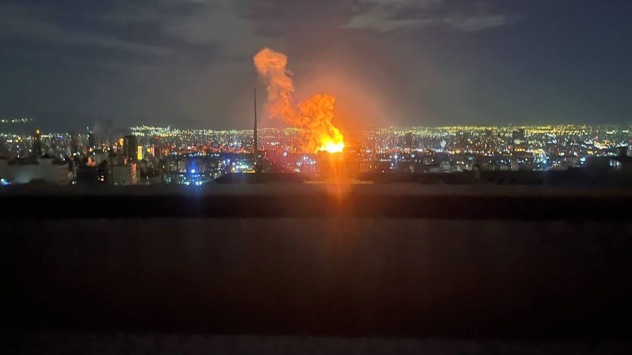 Canlı yayında saldırı anonsu! Tahran’da yayınlar sustu