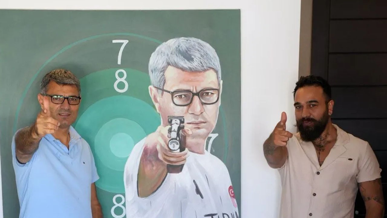 Yusuf Dikeç'in tablodaki atışı depremzedeler için bağış olacak! Canlı yayında satılacak