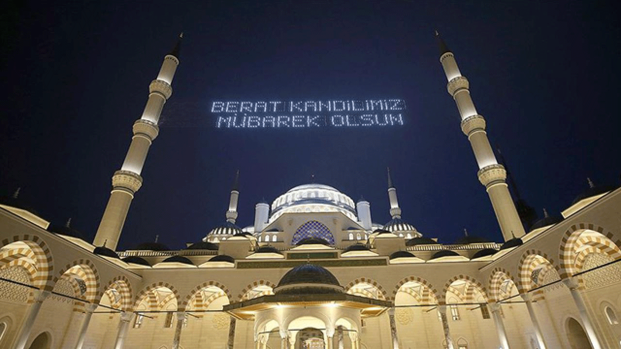 Canlı yayınlanacak! Külliye'de Berat Gecesi programı!