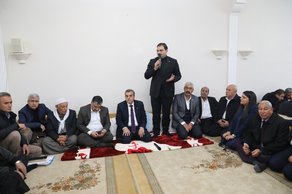 Canpolat muhtarlarla bir araya geldi 