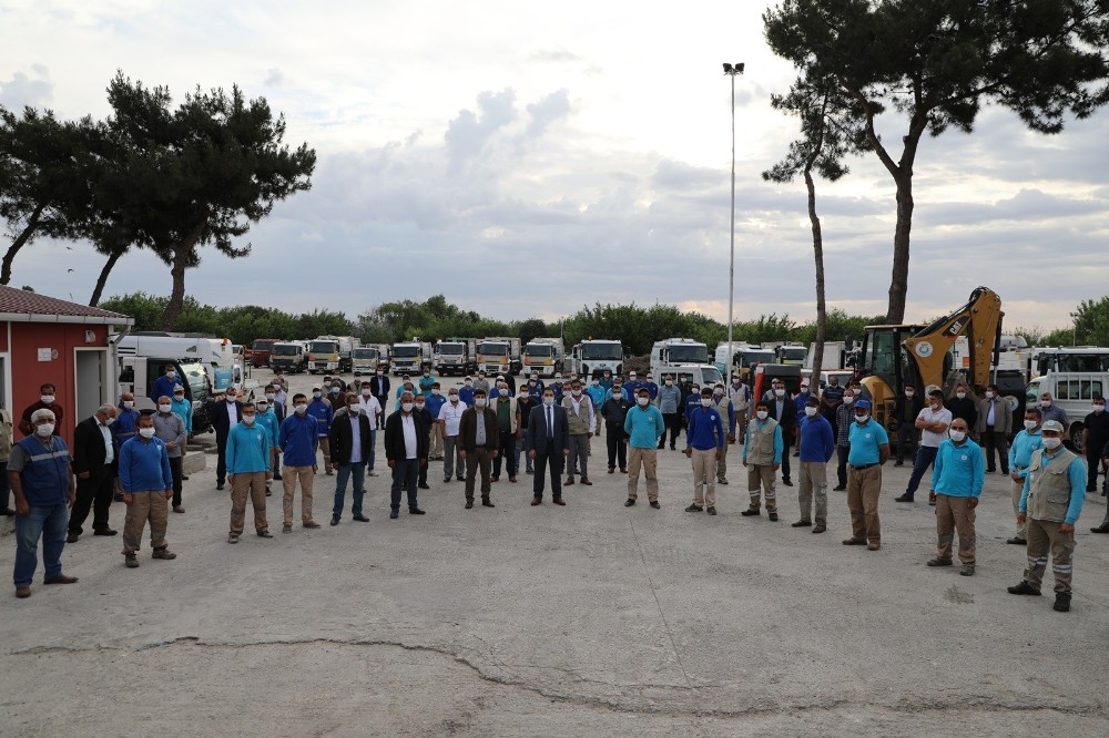 Canpolat personellerle bayramlaştı 