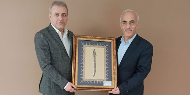 Cansuyu’ndan yeniakit.com.tr’ye ziyaret