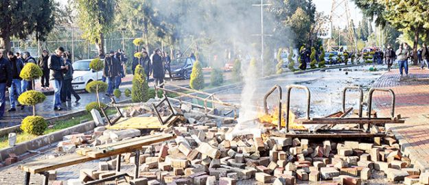 Çapulcular yine sahnede