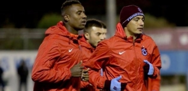 Cardozo ve Douglas antrenmana çıktı