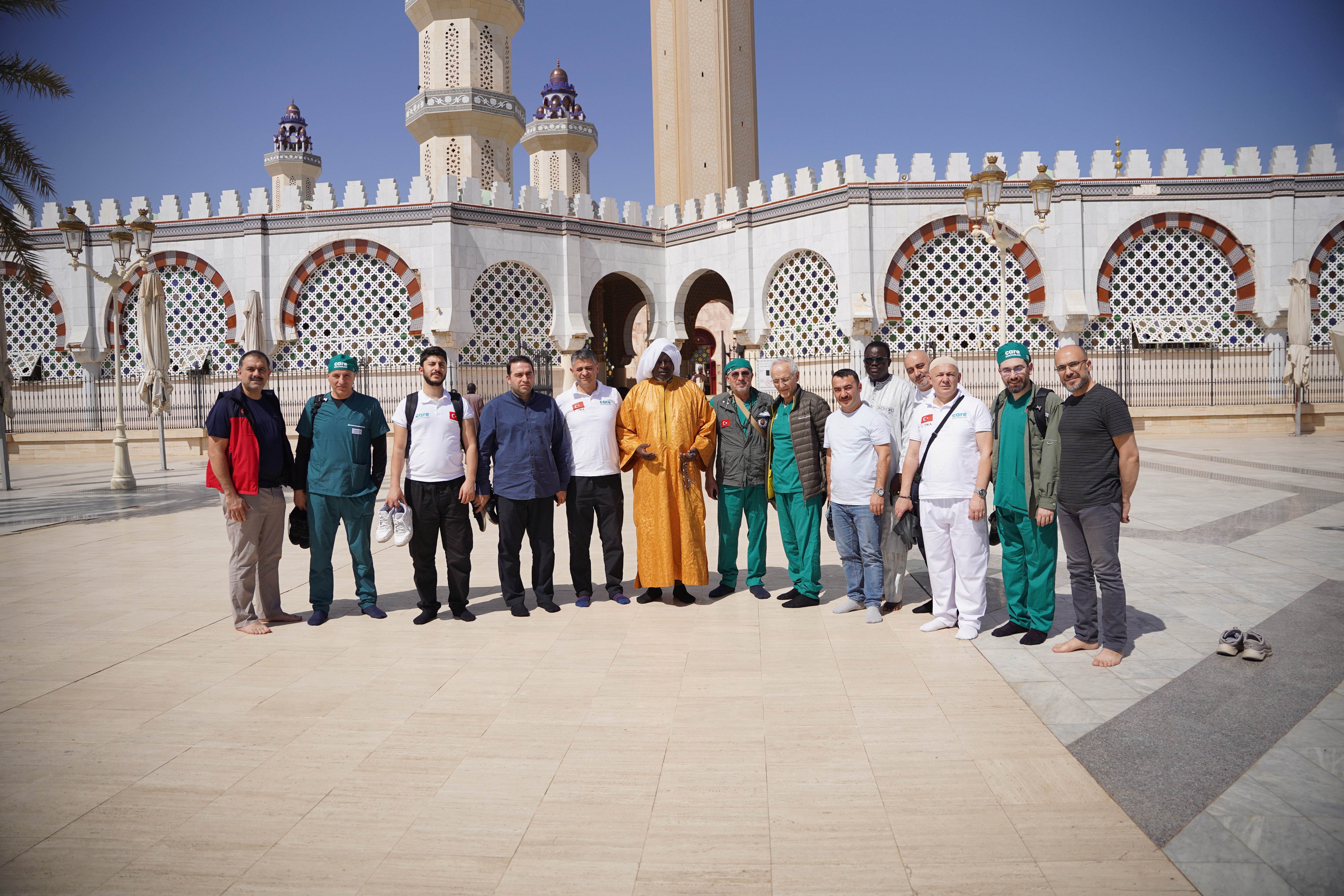 Çare Doktorları’ndan Senegal’e “Eğitim ve Teknoloji” Çıkarması!