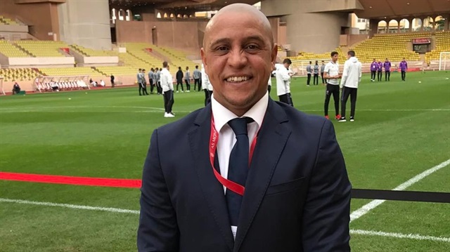 Carlos Avustralya yolunda