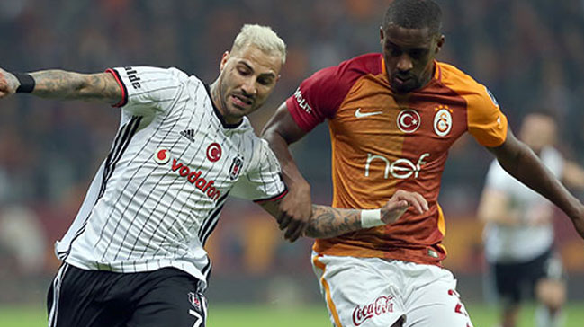 Carole gece kulübü iddialarını yalanladı