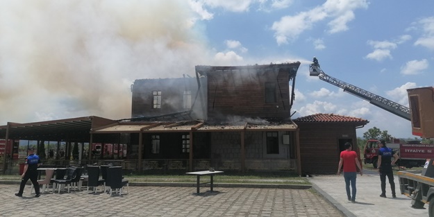 Çarşamba Konağı'nda yangın sonucu büyük hasar