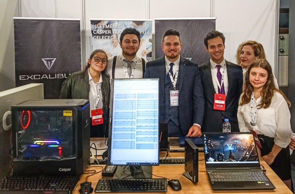 Casper oyun bilgisayarları öğrencilerle buluştu 