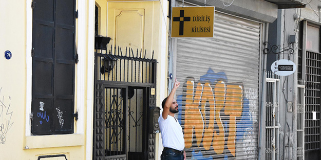 Casus Brunson'ın kilisesi satıldı