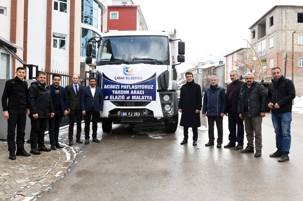 Çatak Belediyesinin yardım tırı yola çıktı 