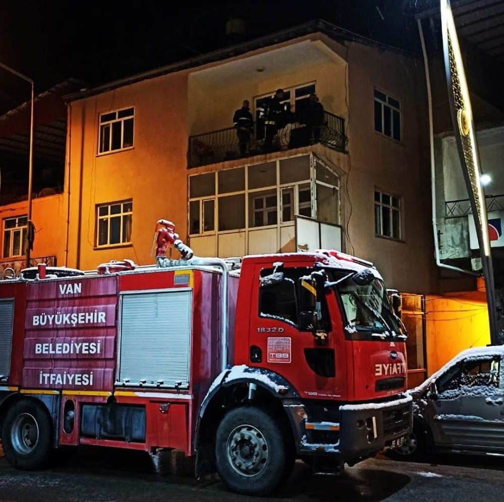 Çatak’ta ev yangını 
