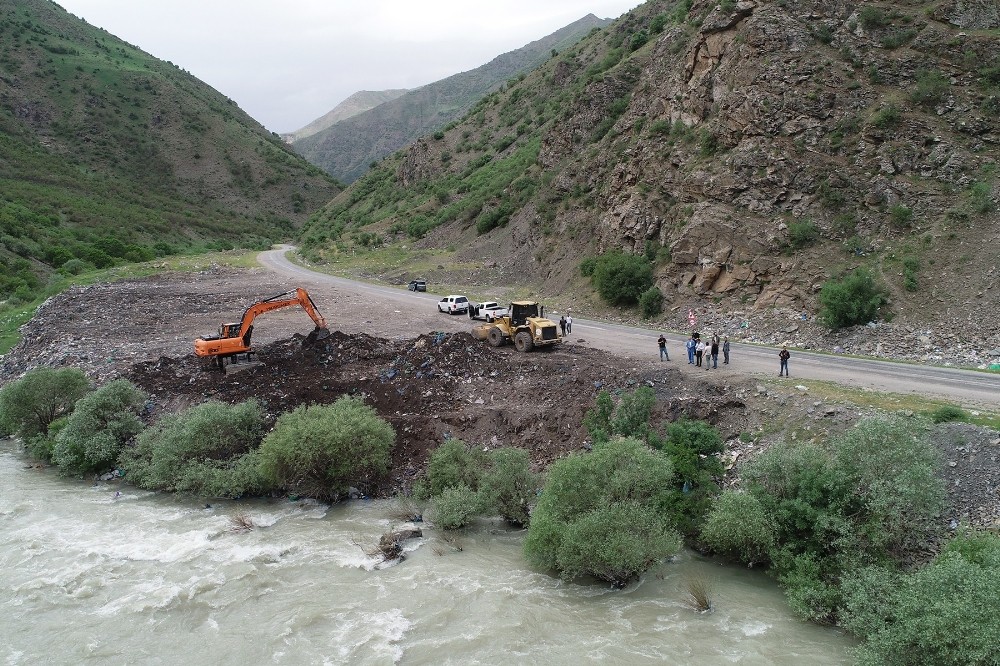 Çatak’ta vahşi çöp depolama sona erdi 