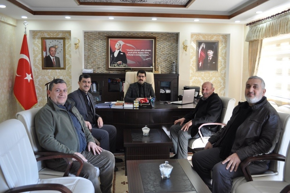 Çatalçeşme Köyü Derneği yönetiminden Kaymakam Coşkun’a ziyaret 