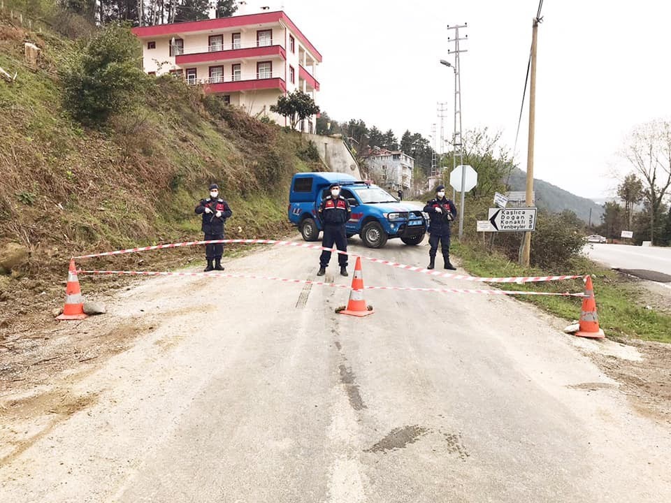 Çatalzeytin’de bir köy karantinaya alındı 