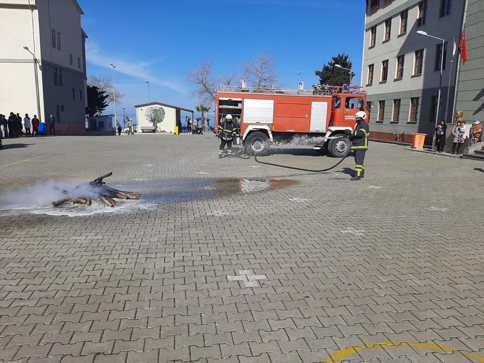 Çatalzeytin’deki okulda yangın tatbikatı 