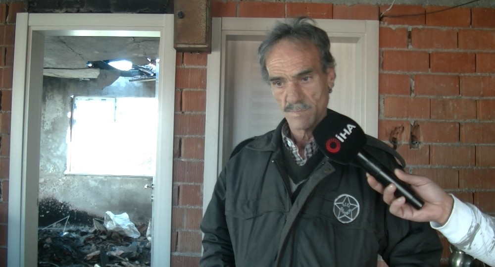 Çatısız evde yaşayan görme engelli yardım bekliyor 