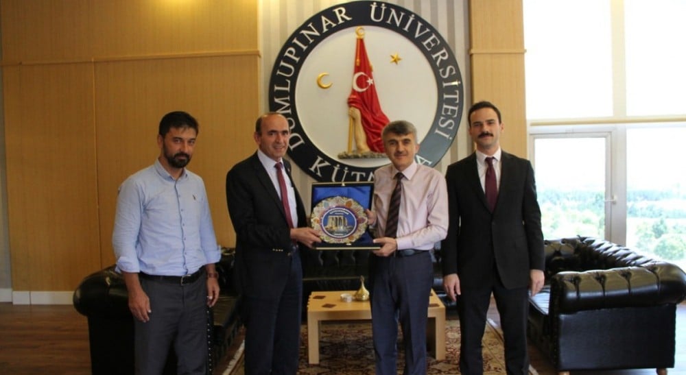 Çavdarhisar protokolünden Rektör Uysal’a ’hayırlı olsun’ ziyareti 