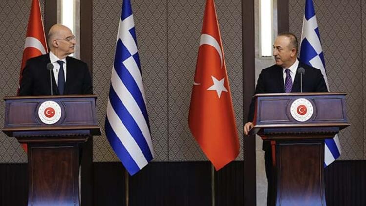 Çavuşoğlu Dendias'a cevabını verdi! Yunan medyası bakın ne yazdı