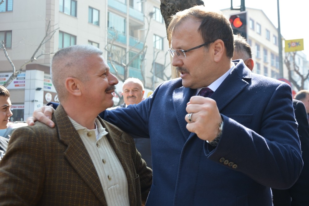 Çavuşoğlu: Kılıçdaroğlu, Türkiye’nin aleyhinde nerede bir eylem var ise onlarla beraber