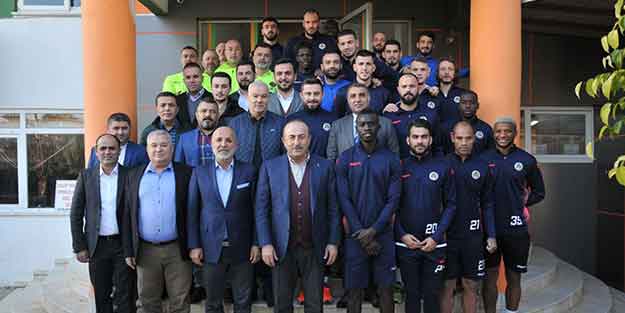 Çavuşoğlu'ndan Süper Lig ekibine ziyaret