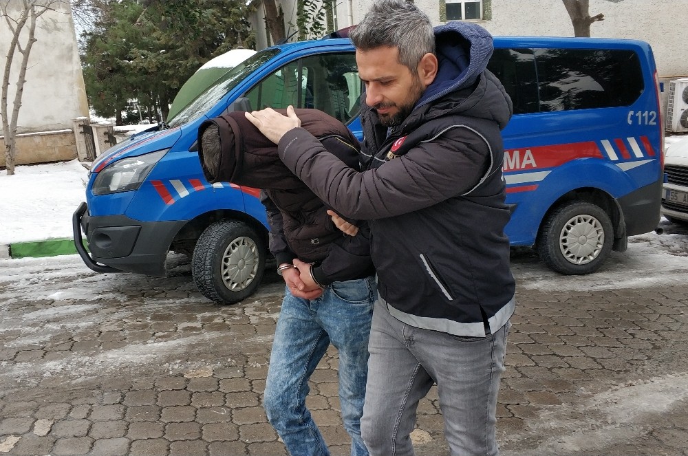 Çay ocağında uyuşturucuyla yakalanan şahıs tutuklandı 