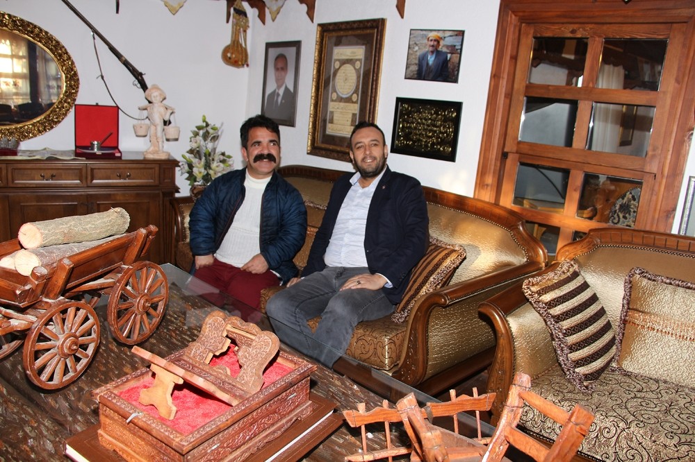 ‘Çaycı Hüseyin’ lakaplı Özmol Kula’ya hayran kaldı 