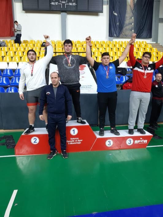 Çaycumalı öğrenci bronz madalya kazandı 