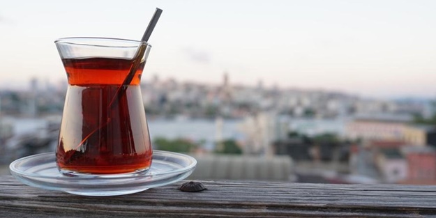 Çayı sakın böyle içmeyin! Ölümcül tehlikesi var