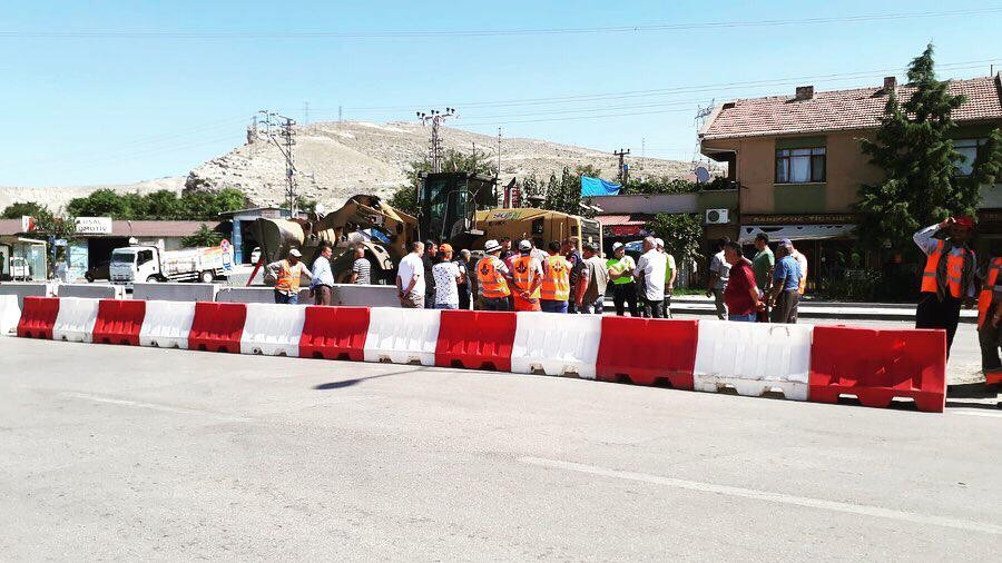 Çayırhan’da sanayi çıkışının kapanmasına esnaftan tepki 
