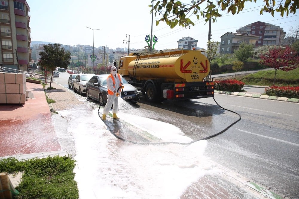 Çayırova’da virüsle 7/24 mücadele 