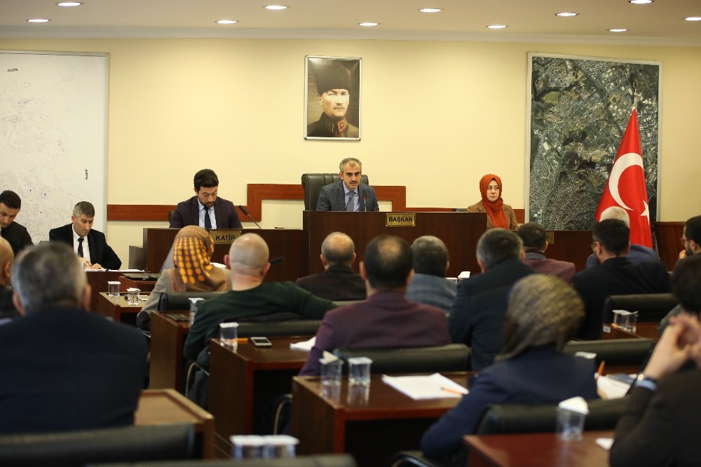 Çayırova’da yılın ilk meclisi toplandı 