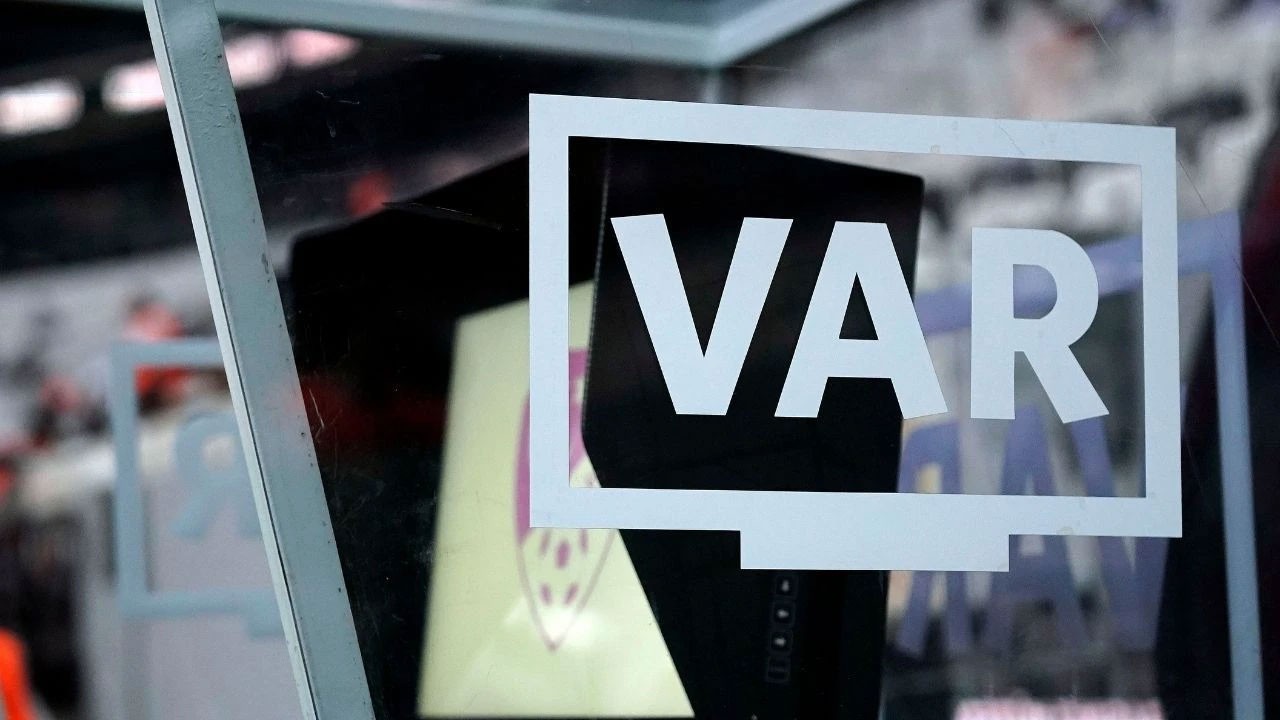 Çaykur Rizespor - Galatasaray maçının VAR hakemi açıklandı