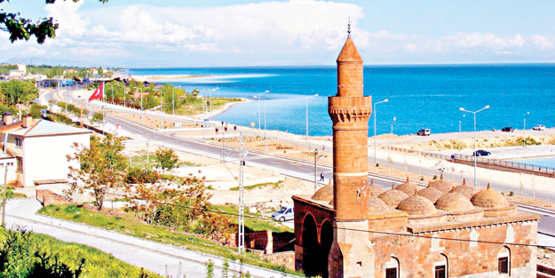 ‘Cazibe Merkezleri programı ivedilikle açıklanmalı’