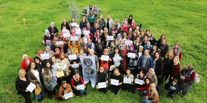 Kadınlar ‘çocuk istismarı’ için tek yürek oldu