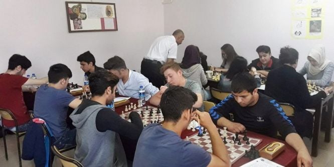 Söke’de liseler arası satranç turnuvası