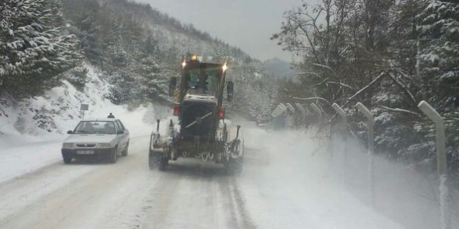 Dağ yolunda zincirleme kaza