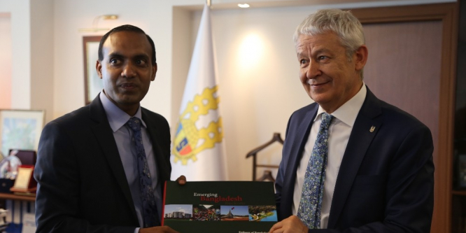 Bangladeş Başkonsolosu ETSO yöneticileriyle görüştü