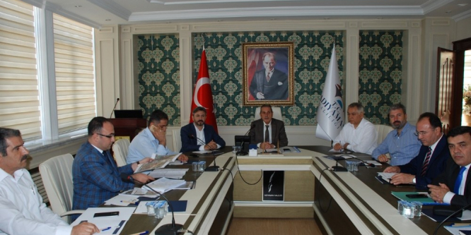 Kamu yatırımlarını değerlendirme toplantısı yapıldı