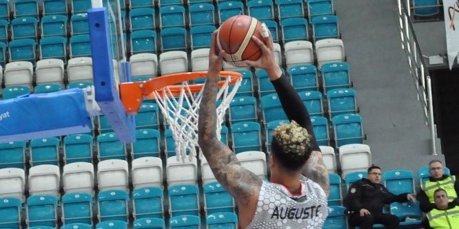 MB Uşak kader maçına çıkacak