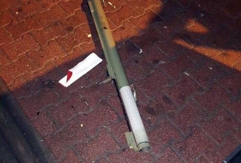 İstanbul Emniyetine lav silahıyla saldırı girişimi