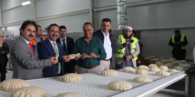 Pakistanlı sivil toplum örgütü 12 ton kapasiteli fırın kurdu