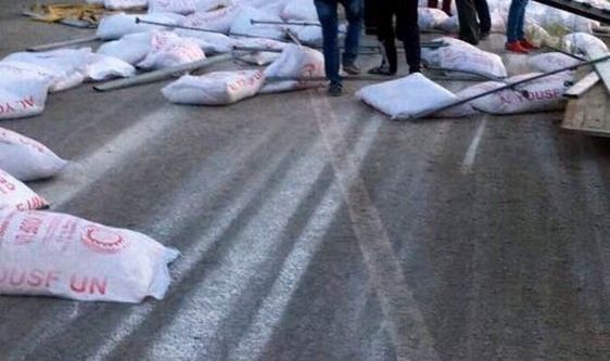 TIR şarampole yuvarlandı: 1 yaralı