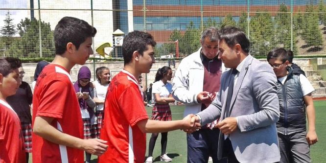 Sungurlu’da yıldızlar futbol müsabakaları