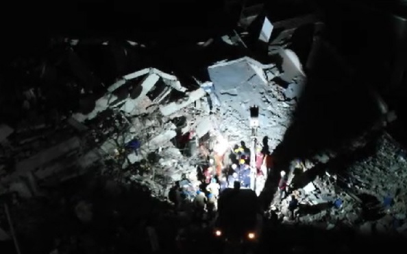 Çeçen Apartmanı'nda çalışmalar sürüyor! O anlar böyle görüntülendi