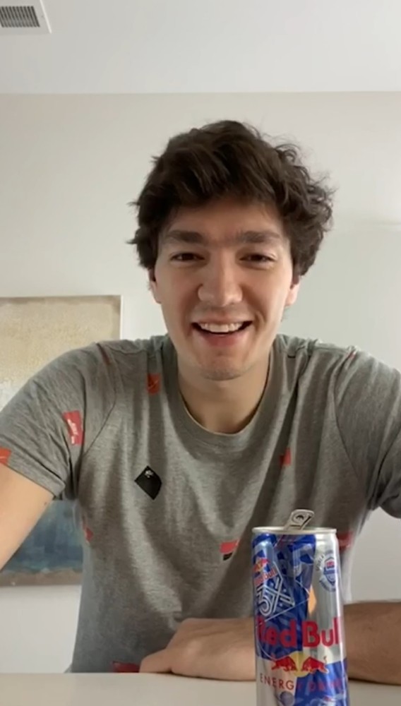 Cedi Osman hünerlerini bu sefer bilgisayarda gösterdi 