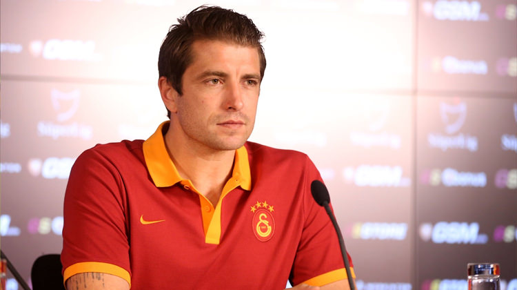 Cedric Carrasso: Türkiye'ye sadece para için geldiysen...