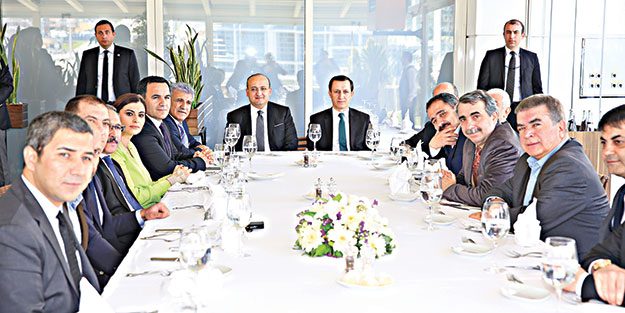 Cehalet değil, husumet