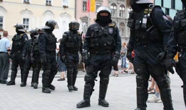 Çek Cumhuriyeti'nde birinci derece terör alarmı