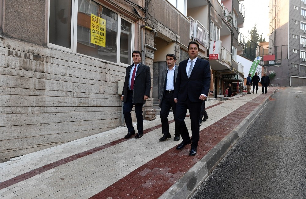 Çekirge’de kaldırımlar genişledi 